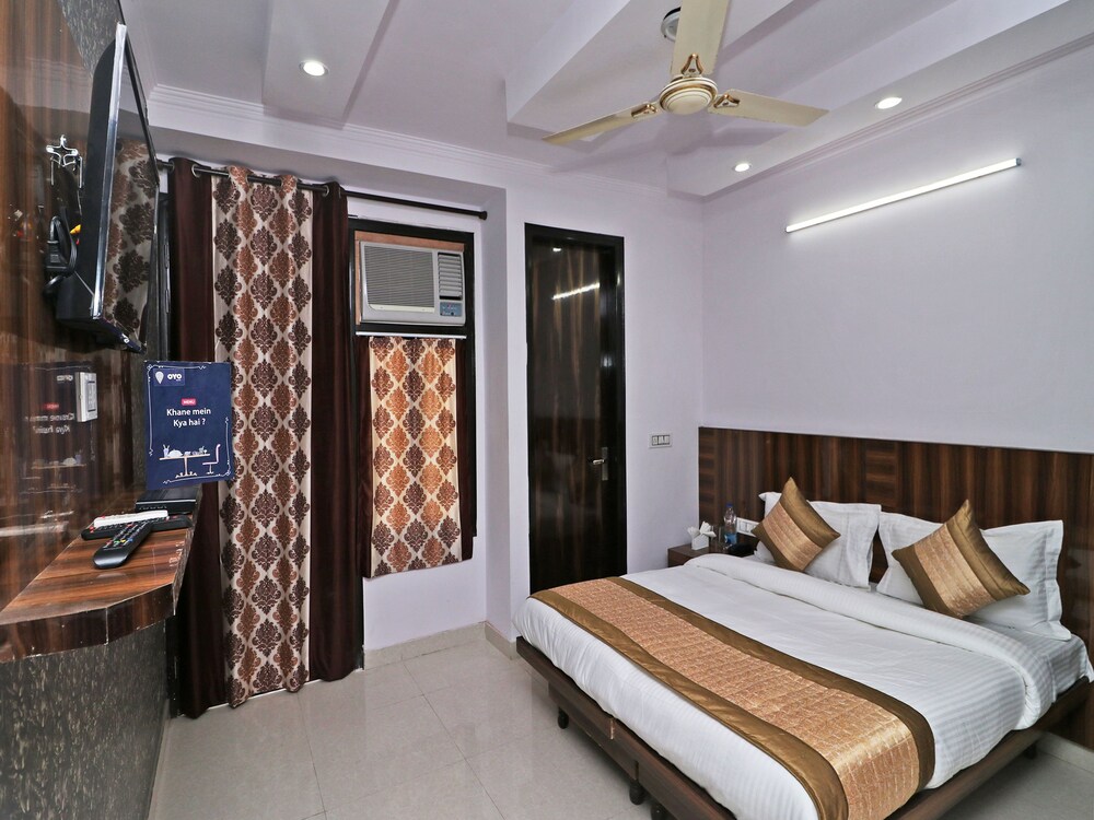 OYO 12348 Hotel Aerosky Residency in Dwarka, India