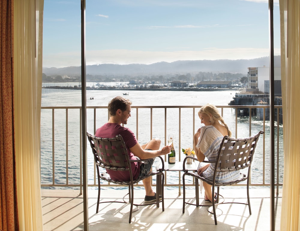 Monterey Plaza Hotel & Spa - photo 91