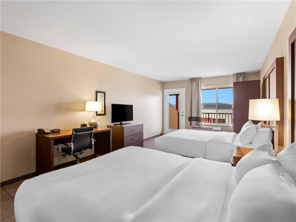 Comfort Inn & Suites Munising Lakefront - photo 21
