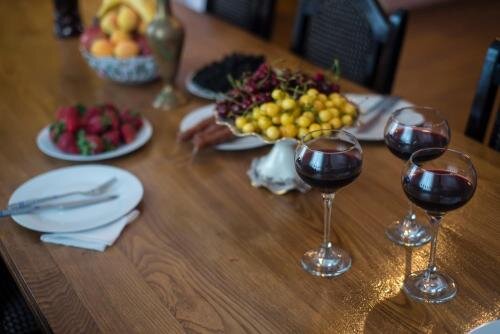 Milorava's Guest House & Wine Cellar