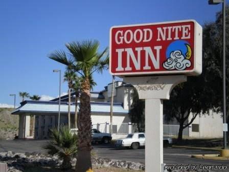 Goodnite Inn and Suites - photo 2