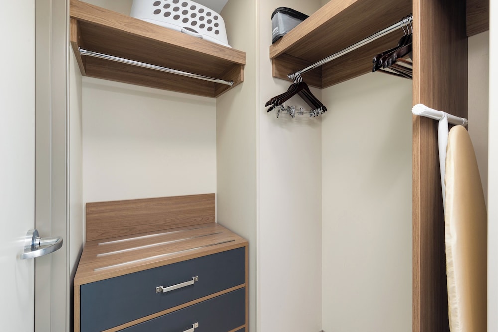 Candlewood Suites Mcpherson by IHG - photo 12