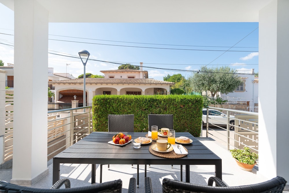 Villa Isabel — 4-Star Luxury Hotel in Muro, Spain