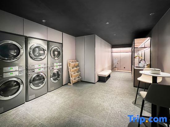 Atour Hotel Hefei Luogang Central Park Shanghai Road — 4-Star Luxury Hotel in Hefei, People's Republic of China