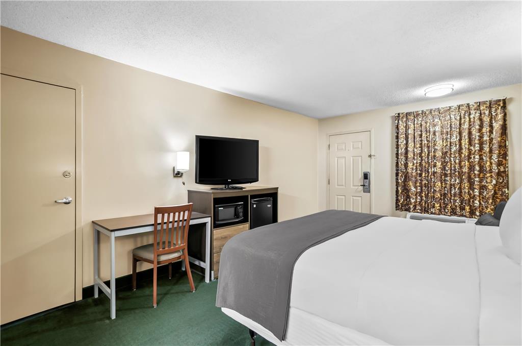 Americas Best Value Inn Rome - photo 19