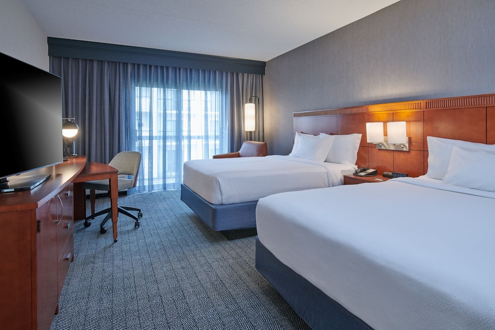 Courtyard by Marriott Detroit Livonia - photo 12