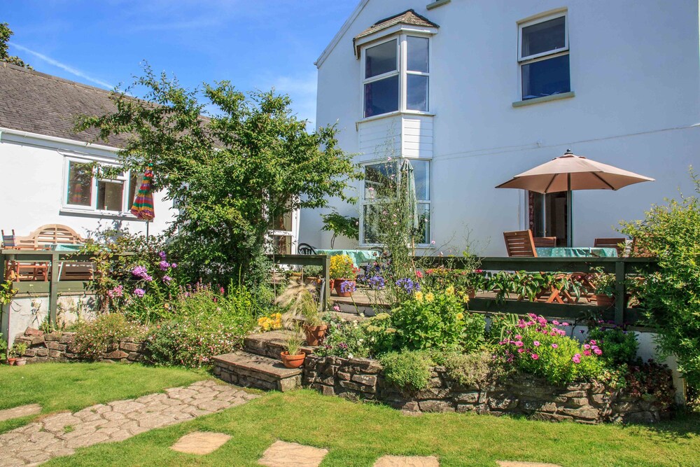 The Old Bakery - carbon neutral hotel in Braunton