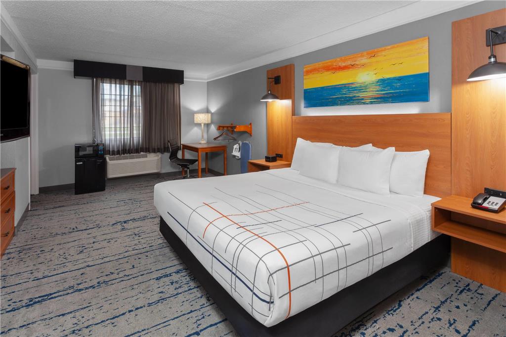 La Quinta Inn by Wyndham Champaign - photo 31