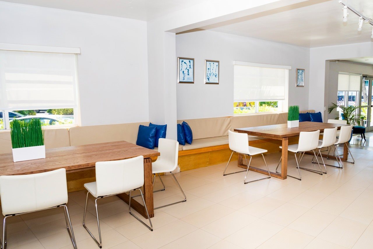 Aqua Hotel & Suites - photo 8