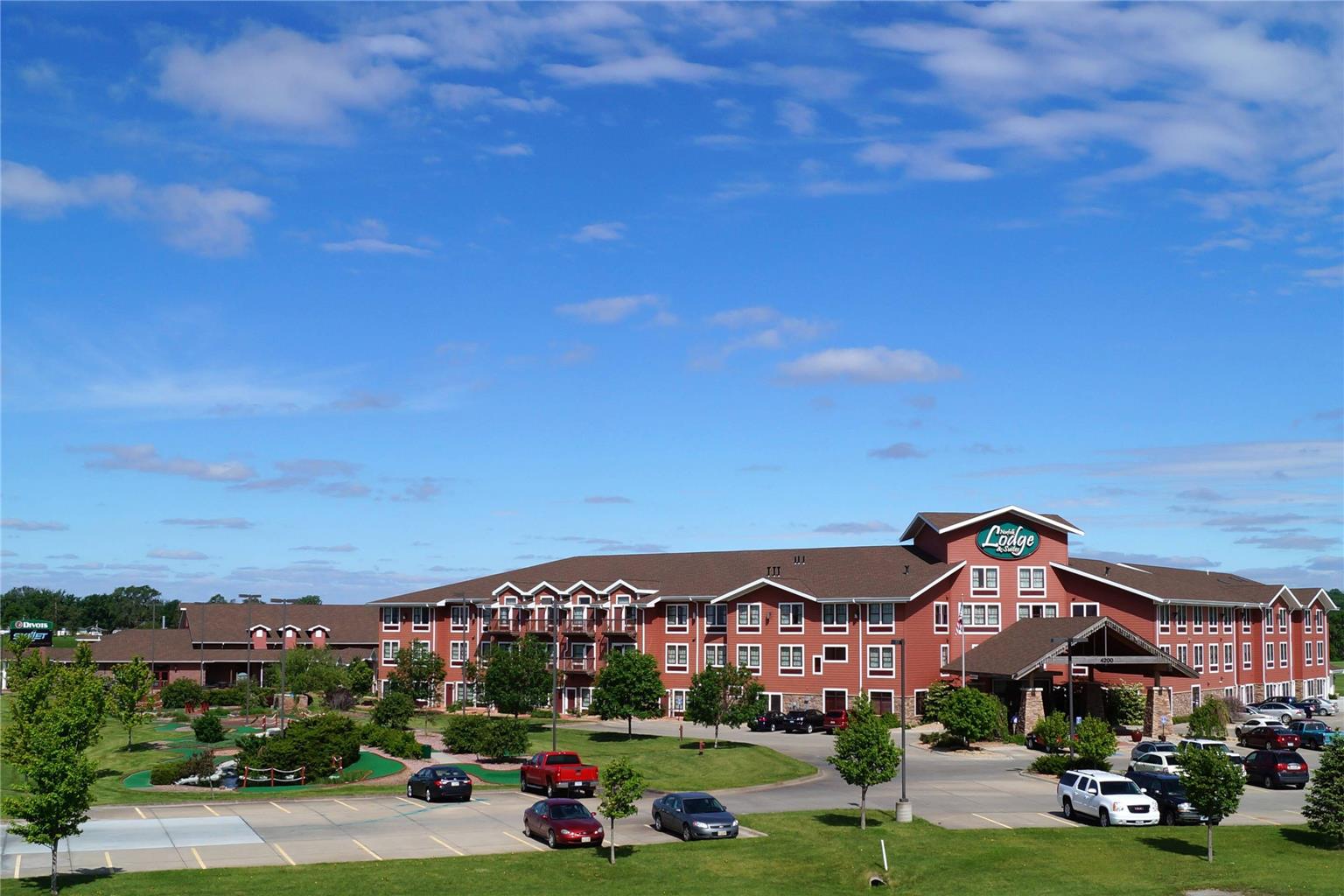 Norfolk Lodge & Suites an Ascend Collection Hotel in Norfolk, United States