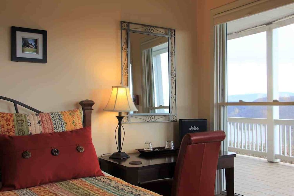 Inn at Riverbend - photo 16