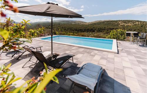 2 Bedroom Awesome Home In Sibenik — 4-Star Luxury Hotel in Sibenik, Croatia