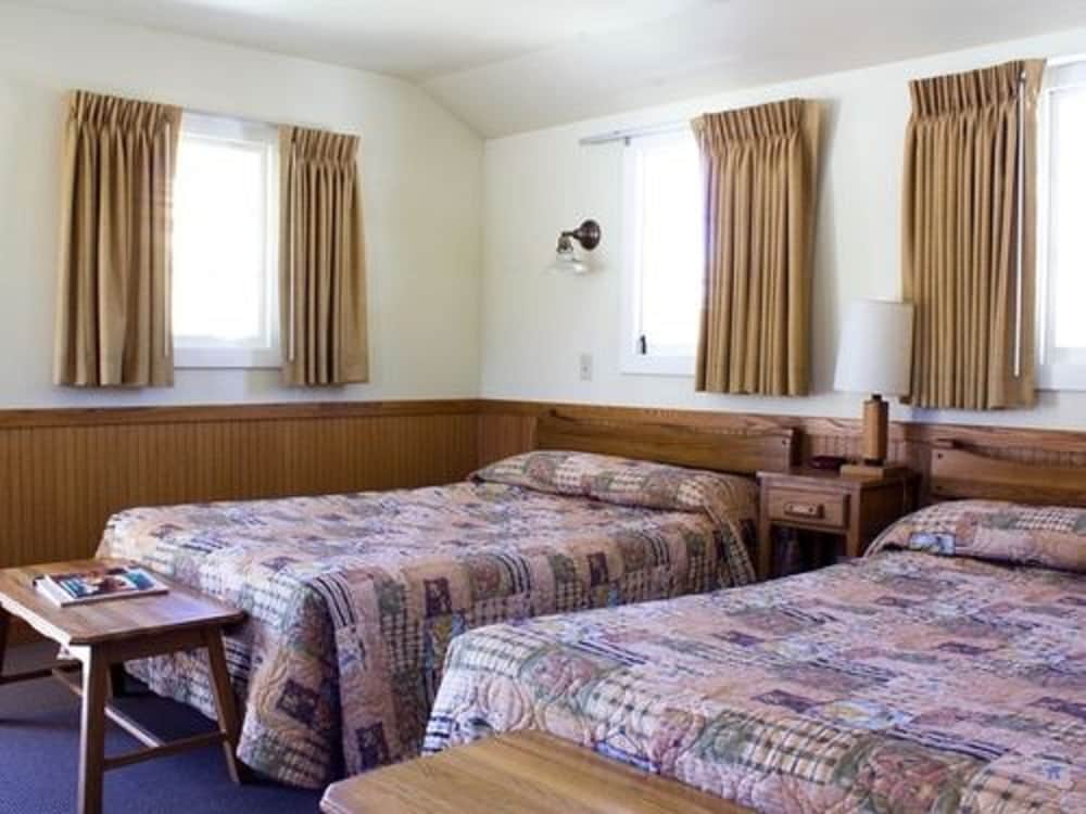 Lake Hotel and Cottages Inside the Park - photo 15