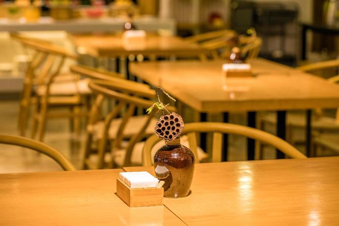 Theme Hotels & Resorts in Jinjiang, People's Republic of China