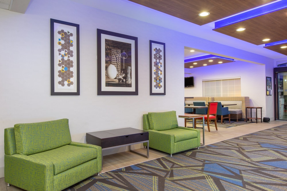 Holiday Inn Express Hotel & Suites Bishop by IHG - photo 51