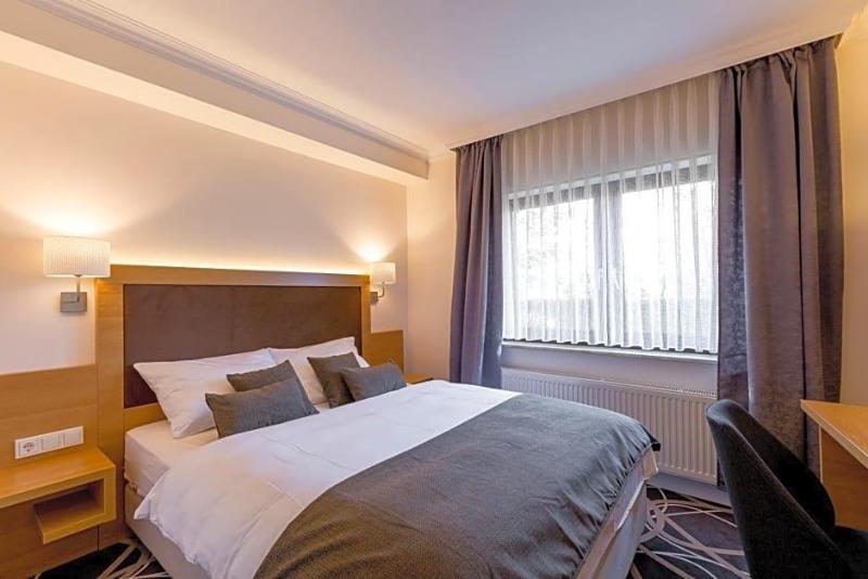 Hotel Lang - carbon neutral hotel in Breidenbach