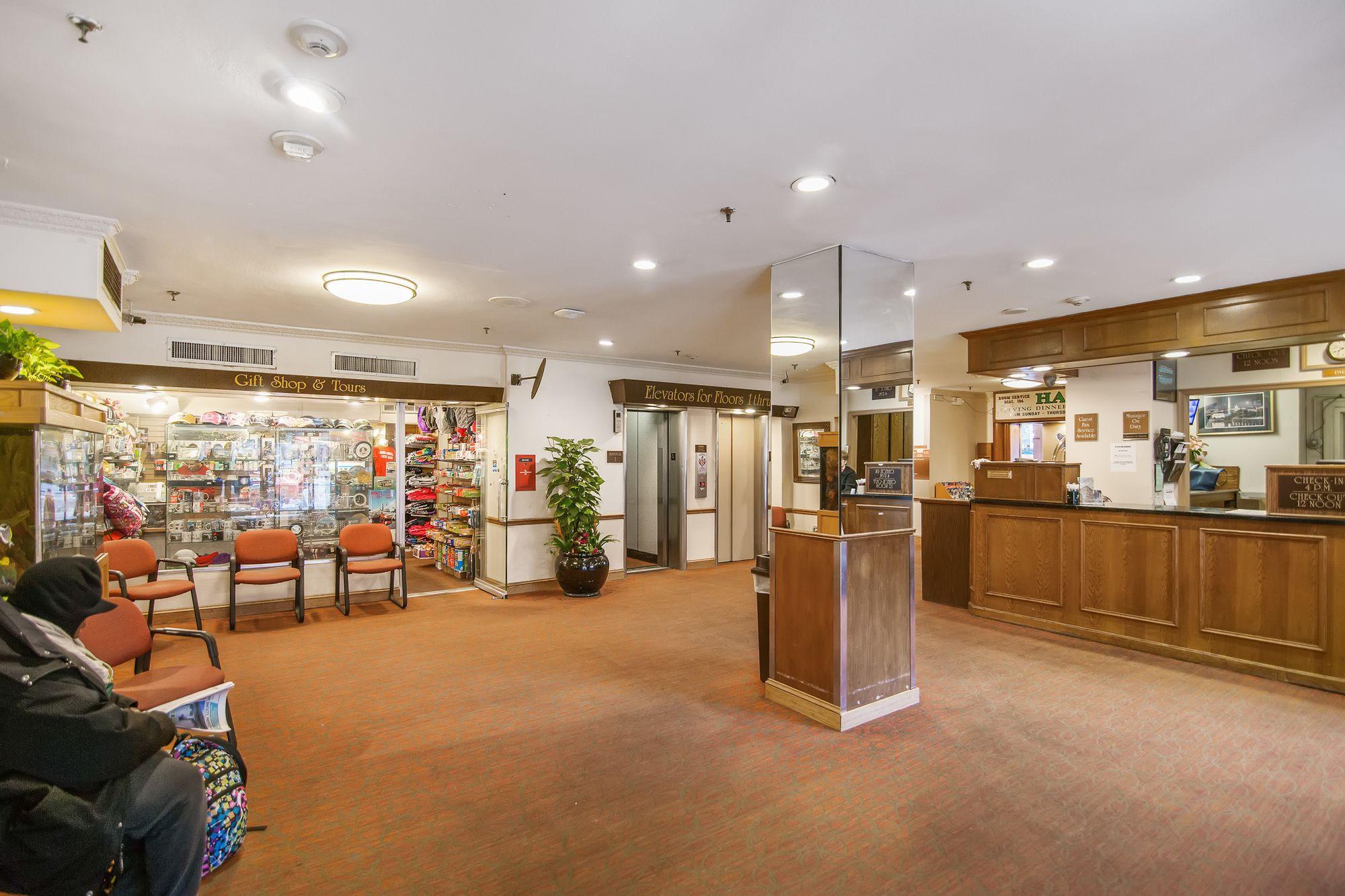 Hotel Harrington - photo 26