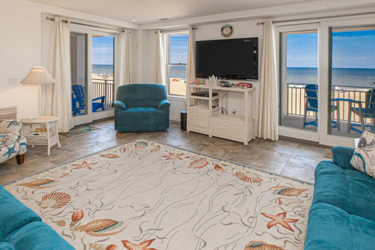 The Sanctuary Footprints by the Shore B109 — 4-Star Luxury Hotel in Virginia Beach, United States