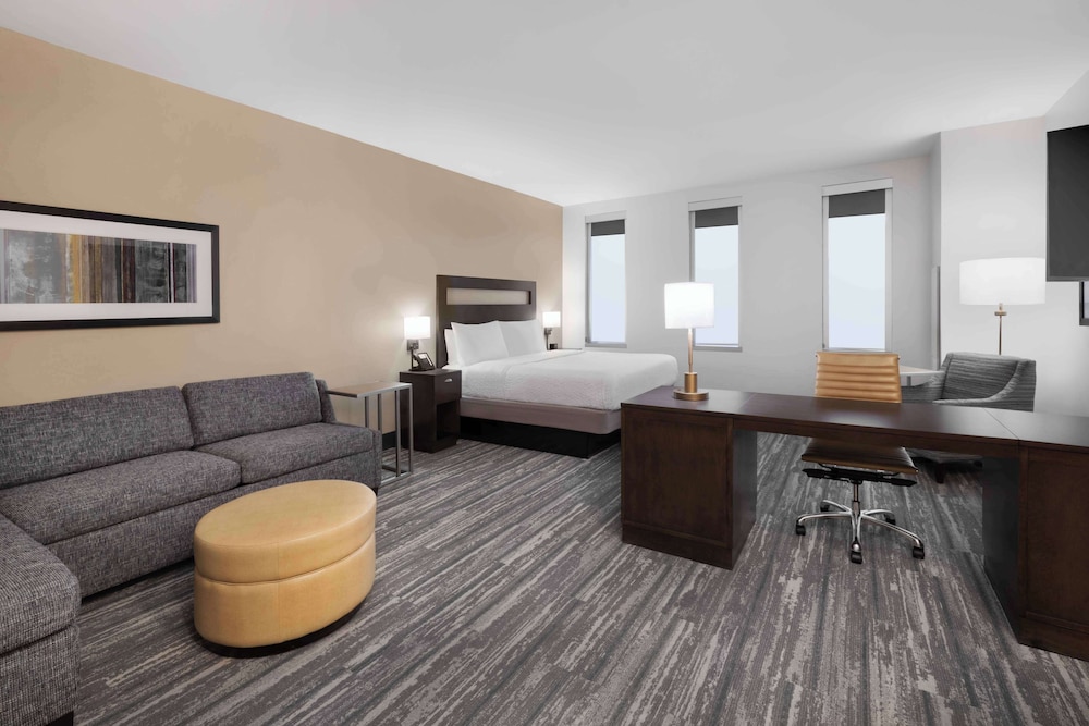 Hampton Inn & Suites Denver Downtown Convention Center - photo 6