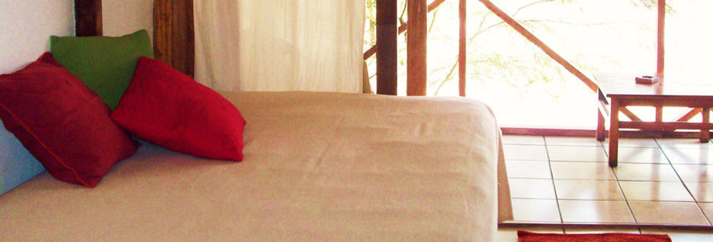 Muelle Viejo Bungalows in Los Organos, Peru