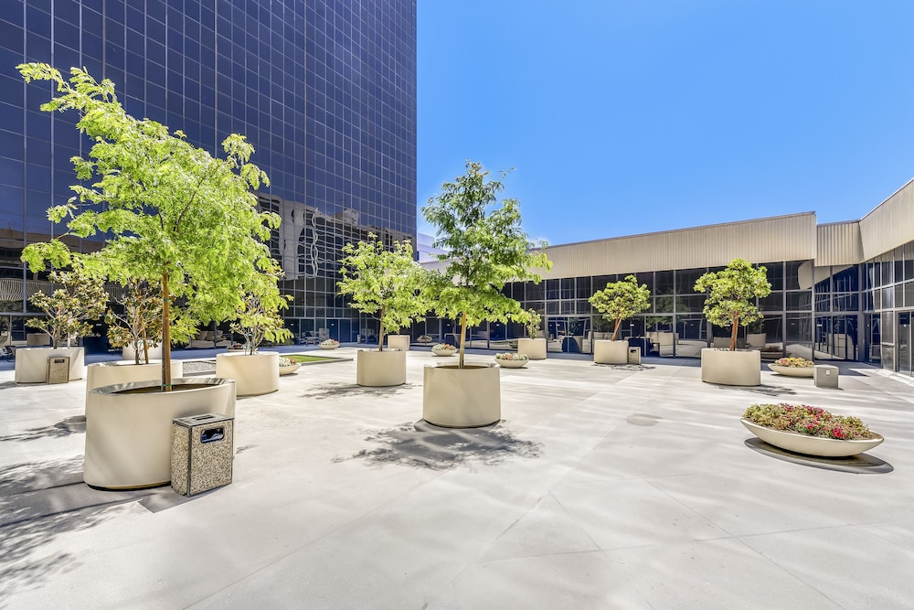 Hilton Los Angeles Airport - photo 72