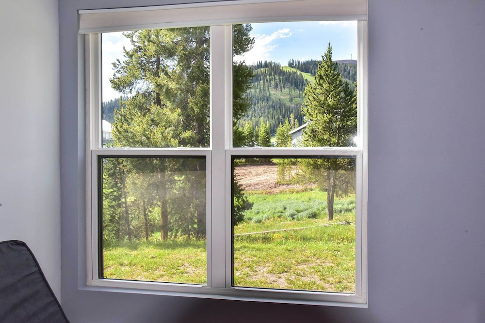 Prismatic Mountain Studio Less Than 1 Mi to Big Sky Resort - photo 4