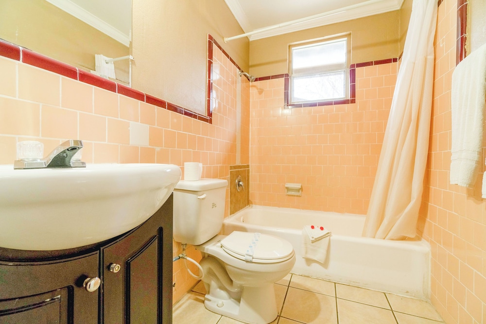 Oyo Hotel Beeville Us 181 - photo 63