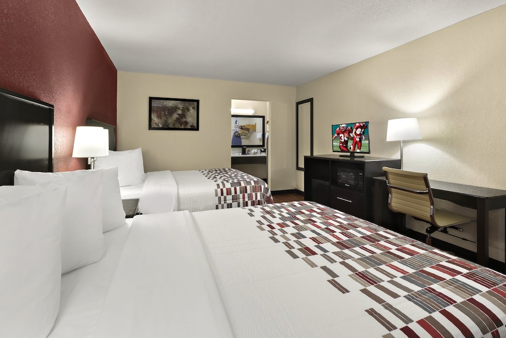 Red Roof Inn & Suites Cave City - photo 7