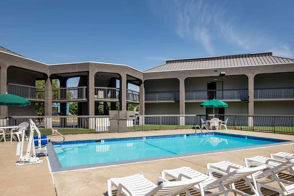 Days Inn by Wyndham Wilson - photo 10