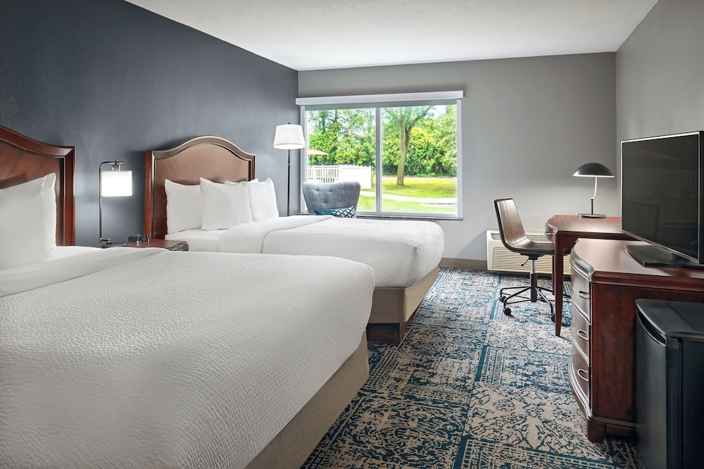 Four Points by Sheraton Kalamazoo - photo 5