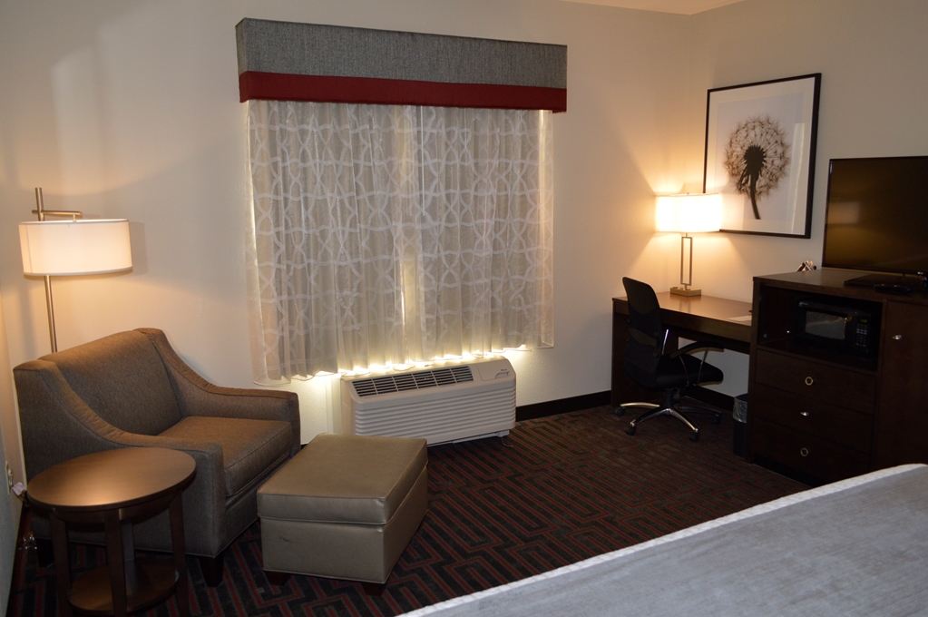 Best Western Plus Stevens County Inn - photo 17