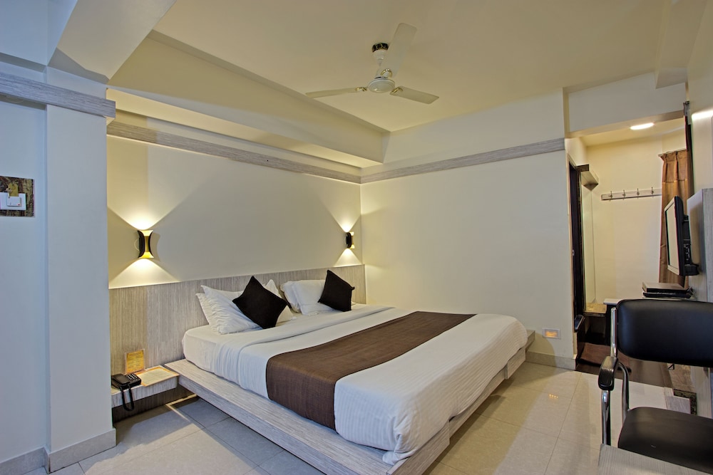 Mannars Residency - carbon neutral hotel in Mysore