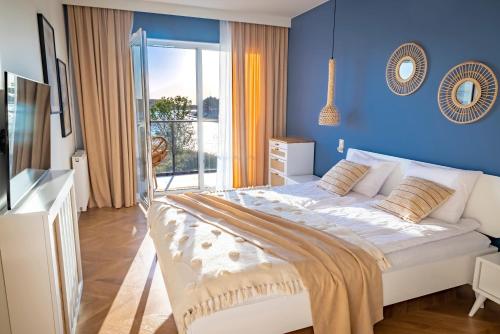 Apartament ODNOWA z widokiem na morze basen i jacuzzi — 4-Star Luxury Hotel in Dziwnow, Poland