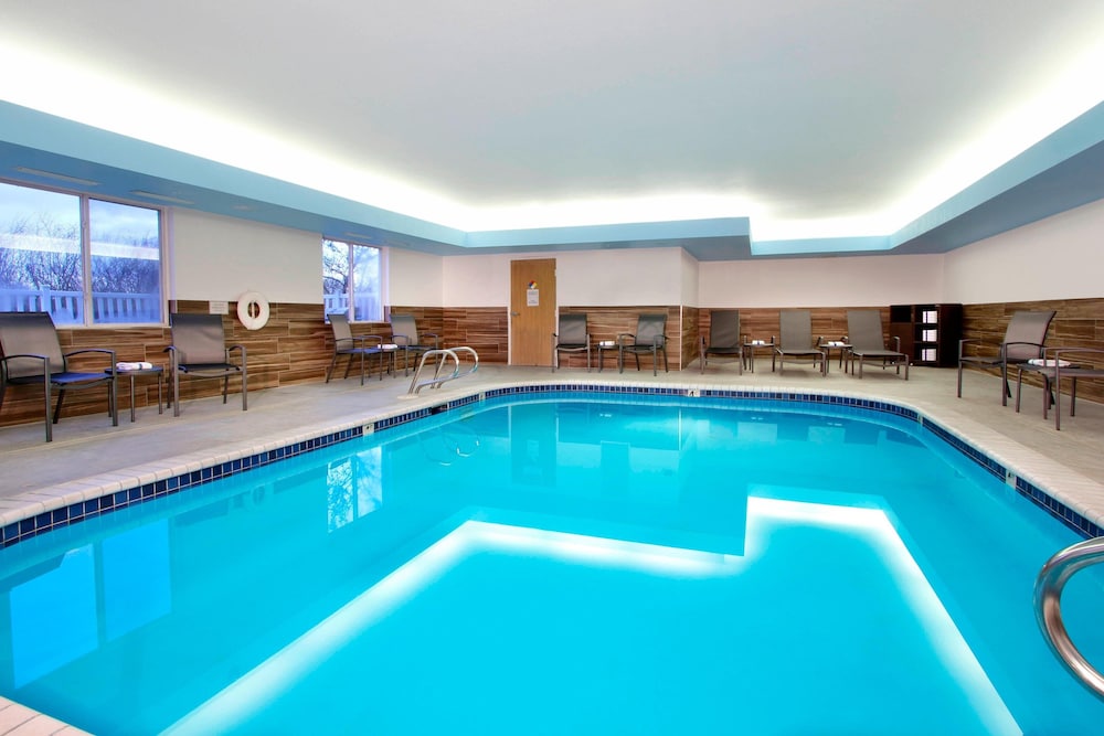 Fairfield Inn & Suites by Marriott Colorado Springs South - photo 11
