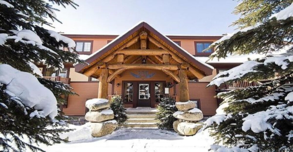 Algonquin Tremblant Sunstar in Mont-Tremblant, Canada