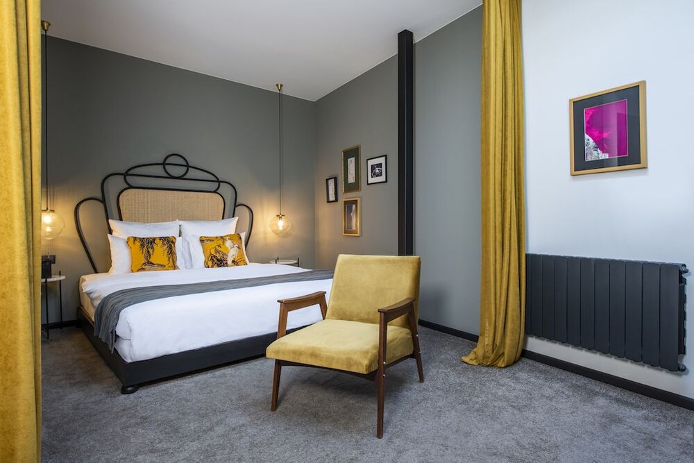 Guestroom