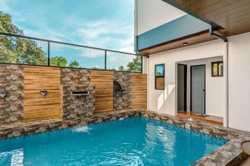 The Luxe Hideaway in Angeles City, Philippines