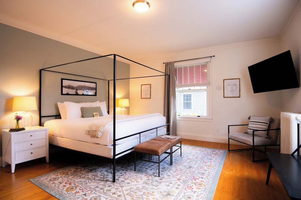 Hearthside Inn - photo 36