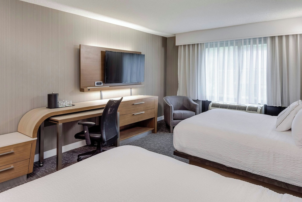 Courtyard by Marriott in Portsmouth - photo 10