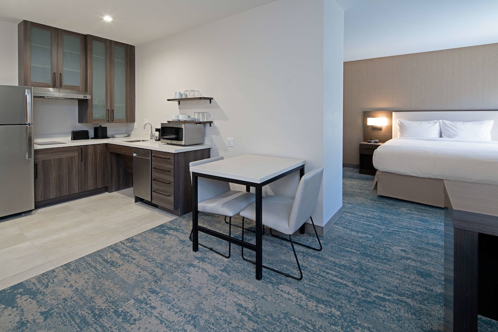 Residence Inn by Marriott Valencia - photo 9