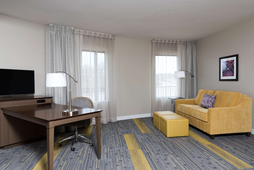 Hampton Inn & Suites West Lafayette - photo 7