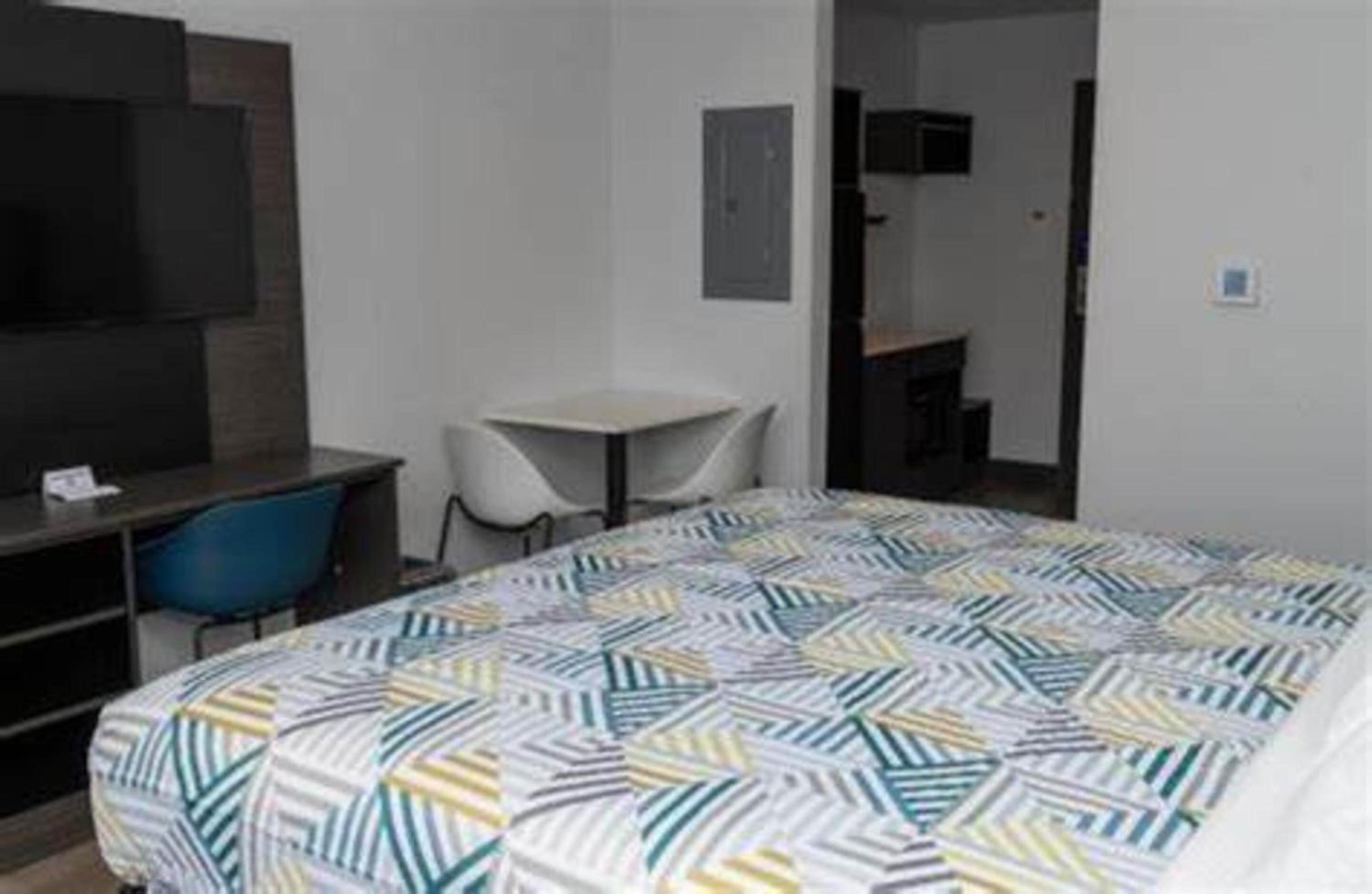 Motel 6 Fort Worth TX Lake Worth - photo 18