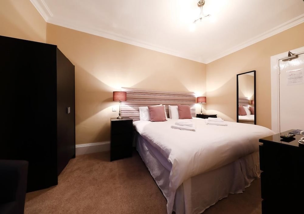 The Station Hotel — hotel in Carnoustie