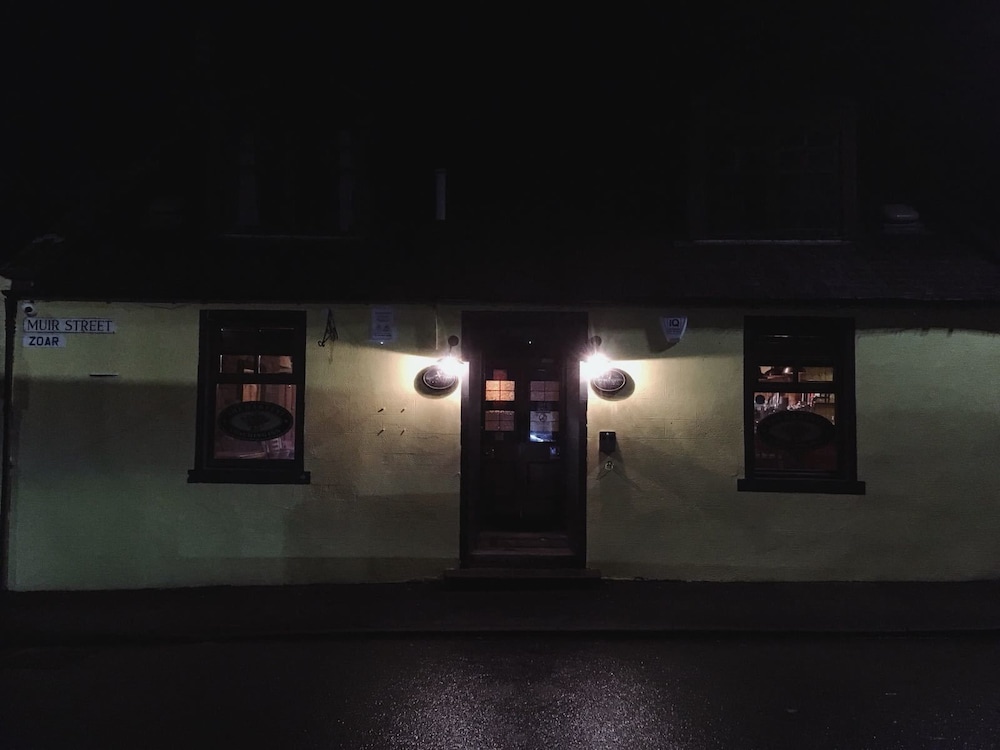 The Harvest Coaching Inn — Forfar