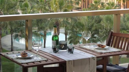 Luxury apartment beach and swimming pool — 4-Star Luxury Hotel in Guia, Portugal