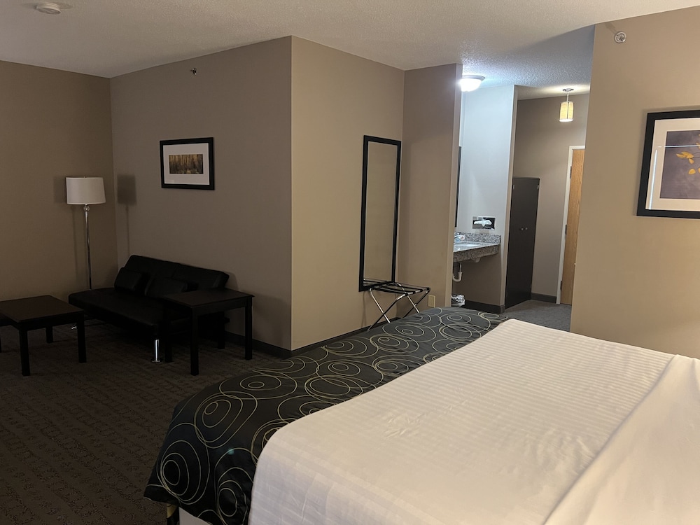 Okoboji Inn & Suites - photo 17