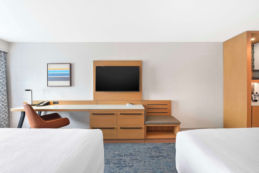 Hilton Garden Inn LAX El Segundo - photo 18
