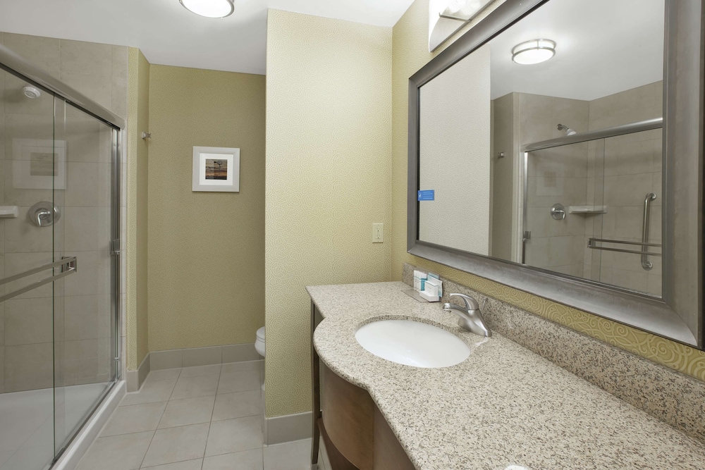Hampton Inn & Suites Wichita Northeast - photo 20