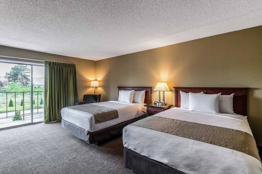 Rodeway Inn & Suites Portland Jantzen Beach - photo 9