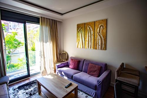 Golden flower apartments — 4-Star Luxury Hotel in Budva, Montenegro